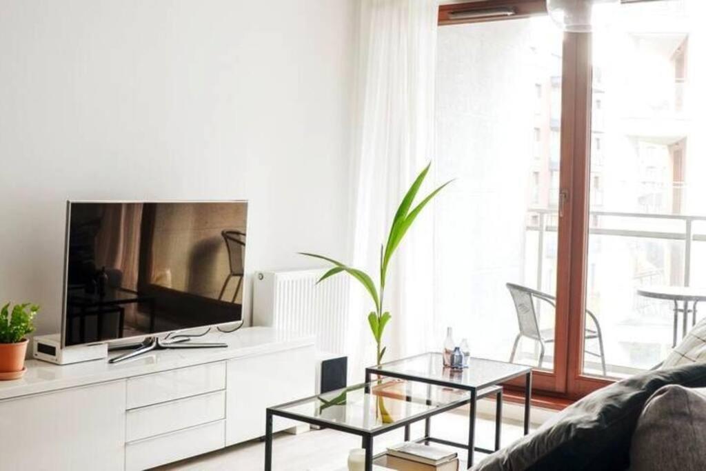 Platinum Jaglana Apartment - Wyspa Spichrzow กดัญสก์ ภายนอก รูปภาพ